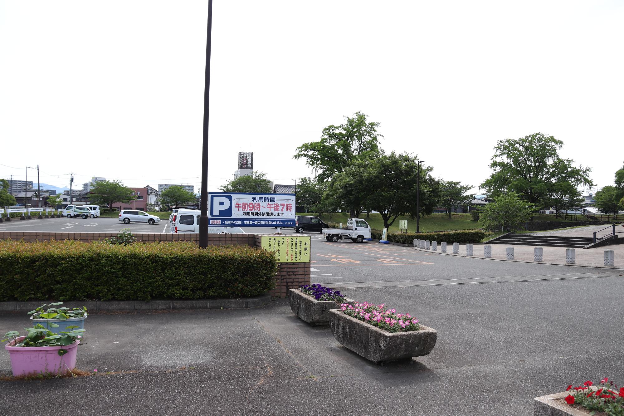 亀山公園駐車場の画像2