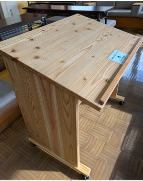 高さが低い新聞台画像